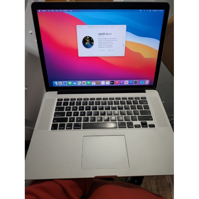 MacBook Pro (Retina, 15-inch, Mid 2015) i7 256GB SSD - Delaminated